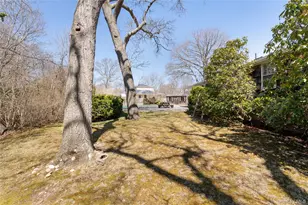 52 Woodbury Rd, Farmingville, NY 11738 - Photo 23