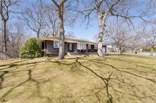 52 Woodbury Rd, Farmingville, NY 11738 - Photo 25