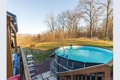 17 Hilltop Avenue, Newburgh, NY 12550 - Photo 11
