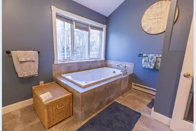 17 Hilltop Avenue, Newburgh, NY 12550 - Photo 29