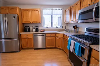 17 Hilltop Avenue, Newburgh, NY 12550 - Photo 21