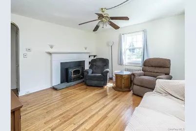 9 West Street, Greenvale, NY 11548 - Photo 5