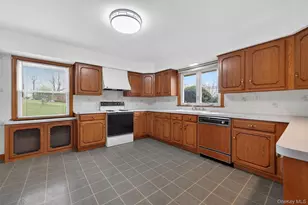 74 Hudson Terrace, Marlboro, NY 12542 - Photo 17