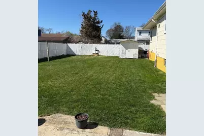 15 Barrington Street, Westbury, NY 11590 - Photo 3