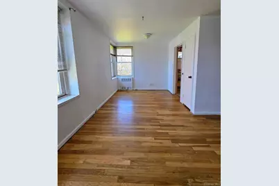 18-50 211th Street #1B, Bayside, NY 11360 - Photo 5