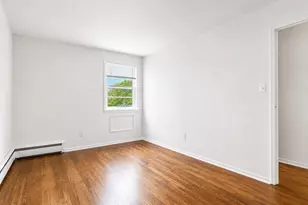 89-11 32nd Ave, East Elmhurst, NY 11369 - Photo 15