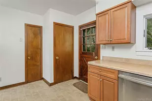 147 Stoneleigh Ave, Carmel, NY 10512 - Photo 15