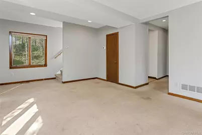 147 Stoneleigh Avenue, Carmel, NY 10512 - Photo 7