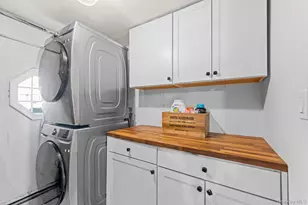 1383 B St, Elmont, NY 11003 - Photo 21