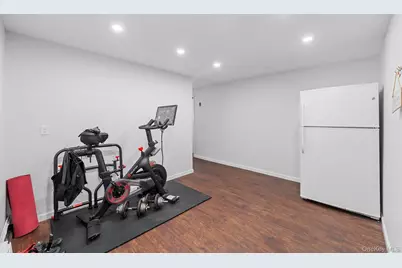 1383 B Street, Elmont, NY 11003 - Photo 19