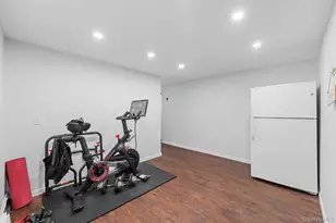 1383 B St, Elmont, NY 11003 - Photo 19