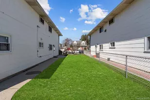 1383 B St, Elmont, NY 11003 - Photo 29