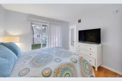 4 Jerome Street, Smithtown, NY 11787 - Photo 31