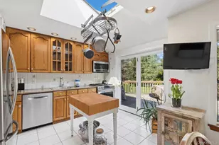 48 Roxbury Dr, Commack, NY 11725 - Photo 7