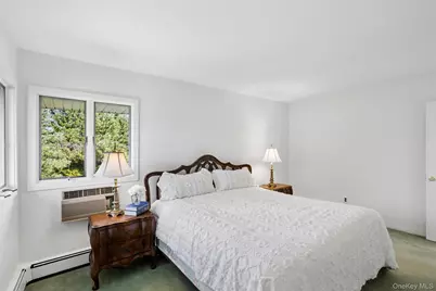 48 Roxbury Drive, Commack, NY 11725 - Photo 11