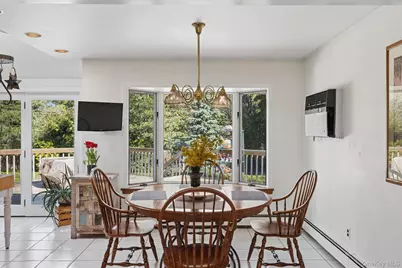 48 Roxbury Drive, Commack, NY 11725 - Photo 5