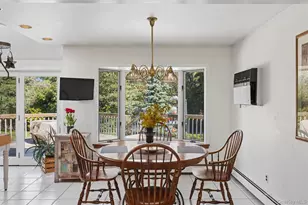 48 Roxbury Dr, Commack, NY 11725 - Photo 5