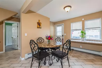 146 Swezey Lane, Middle Island, NY 11953 - Photo 9