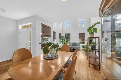 40 Eagle Circle, Bohemia, NY 11716 - Photo 5