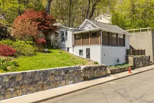 61 Kleitz Ave, Highland Falls, NY 10928 - Photo 5