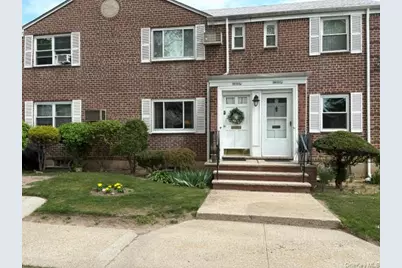 260-55 Langston Avenue #E-1, Glen Oaks, NY 11004 - Photo 3