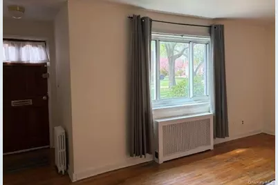 260-55 Langston Avenue #E-1, Glen Oaks, NY 11004 - Photo 7
