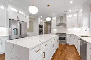 11 Evelyn Ct, Syosset, NY 11791 - Photo 11