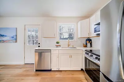 392 Titusville Road, Poughkeepsie, NY 12603 - Photo 17