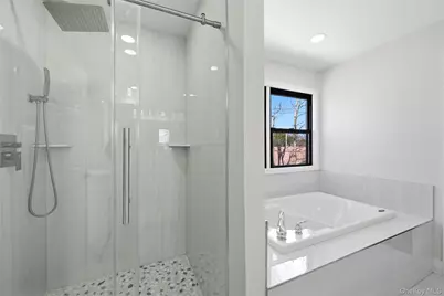 112 S Hillside Avenue, Nesconset, NY 11767 - Photo 33