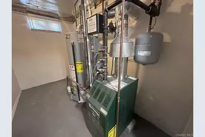 706 Leggett Place, Whitestone, NY 11357 - Photo 11