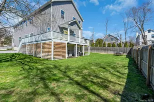 215 North St, Greenport, NY 11944 - Photo 39