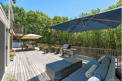 76 Island View Drive W, Sag Harbor, NY 11963 - Photo 29