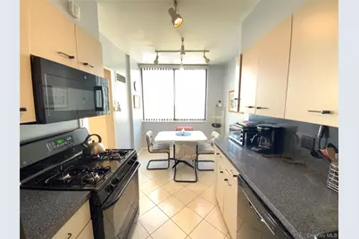 27110 Grand Central Parkway #23O, Floral Park, NY 11005 - Photo 9