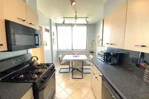 271-10 Grand Central Pkwy, Floral Park, NY 11005 - Photo 9