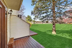 51 Jefferson Oval, Yorktown Heights, NY 10598 - Photo 27