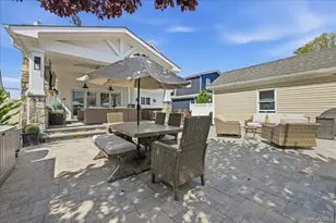 130 Wellington Rd, Mineola, NY 11501 - Photo 39