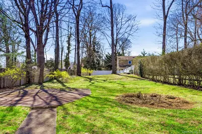 70 Deepdale Drive, South Huntington, NY 11746 - Photo 33