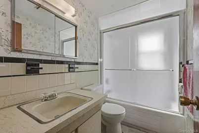 70 Deepdale Drive, South Huntington, NY 11746 - Photo 23