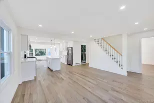 624 Townline Rd, Hauppauge, NY 11788 - Photo 11