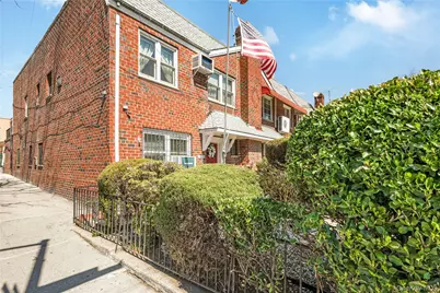 95-01 43rd Avenue, Elmhurst, NY 11373 - Photo 3