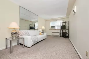 95-01 43rd Ave, Elmhurst, NY 11373 - Photo 5