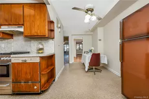 95-01 43rd Ave, Elmhurst, NY 11373 - Photo 17