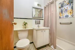 95-01 43rd Ave, Elmhurst, NY 11373 - Photo 7