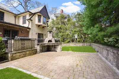 210 Cliff Avenue, Pelham, NY 10803 - Photo 29