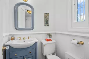 210 Cliff Ave, Pelham, NY 10803 - Photo 17