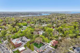 1 Huntington Bay Rd, Huntington, NY 11743 - Photo 31