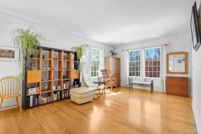 218 Seventh Avenue, Pelham, NY 10803 - Photo 11