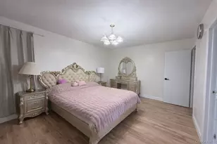 126 Radcliffe Rd, Plainview, NY 11803 - Photo 5