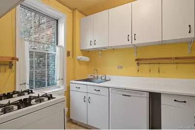 74 Pinewood Road #1F, Hartsdale, NY 10530 - Photo 11