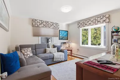 268 Curtis Avenue, Carle Place, NY 11514 - Photo 9